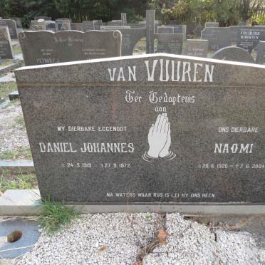 VUUREN Daniel Johannes, van 1919-1972 &amp; Naomi 1920-2004