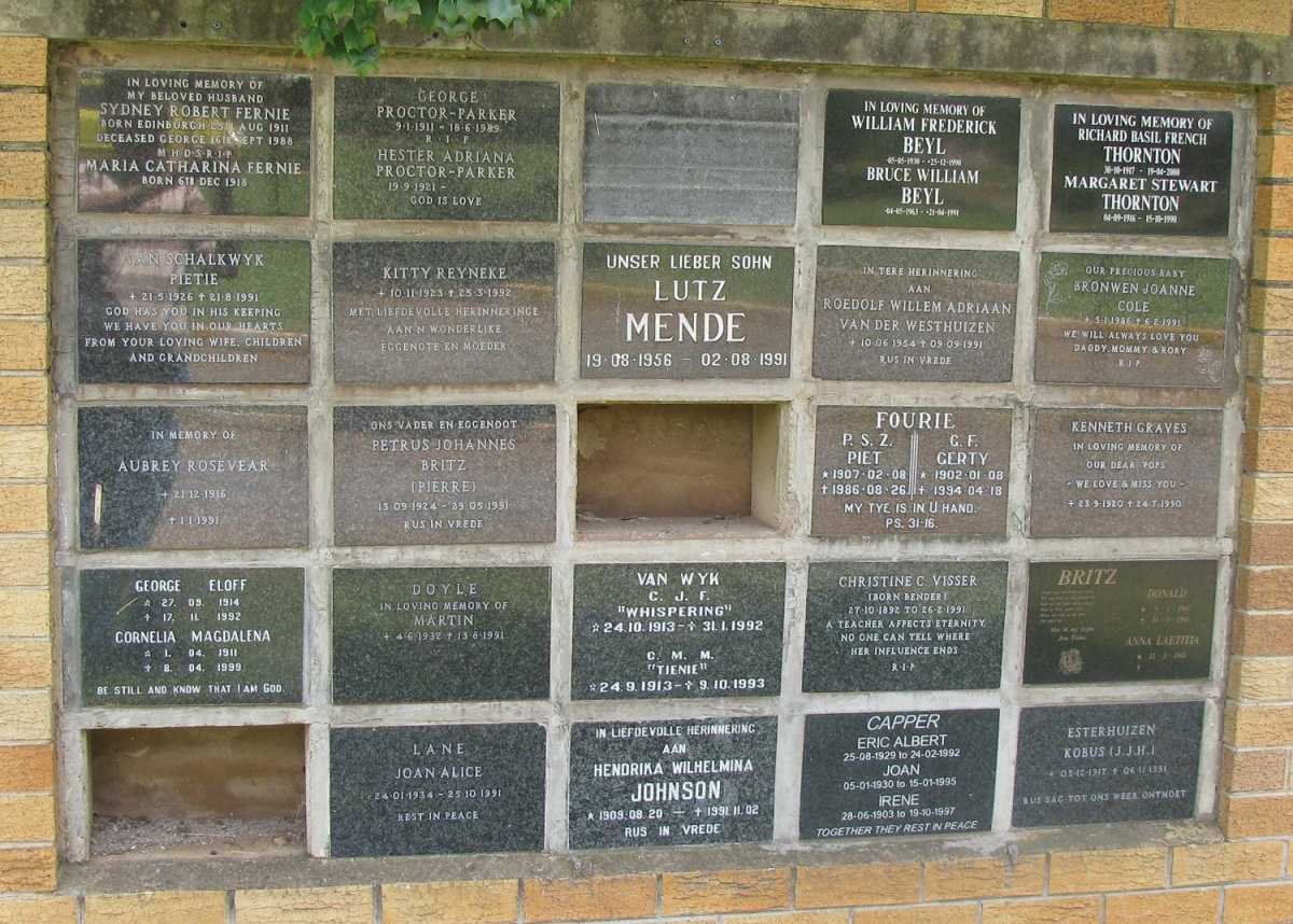 09. Memorial wall