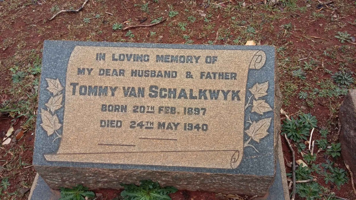 SCHALKWYK Tommy, van 1897-1940