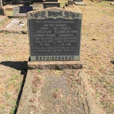 BEZUIDENHOUT Christiaan Johannes Hendrik 1873-1947 &amp; Elizabeth Anna Magrietha CLARK 1893-1929