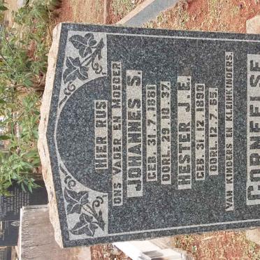 CORNEELSE Johannes S. 1881-1937 &amp; Hester J.E. 1890-1965
