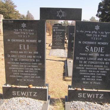 SEWITZ Eli -1998 &amp; Sadie -1987