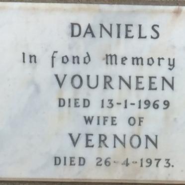 DANIELS Vernon -1973 &amp; Vourneen -1969