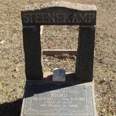 STEENEKAMP Miemie 1947-1949