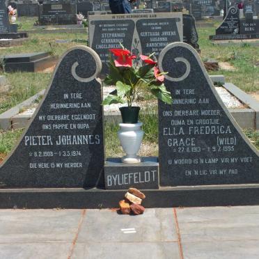 BYLIEFELDT Pieter Johannes 1908-1974 &amp; Ella Fredrica Grace WILD 1913-1995