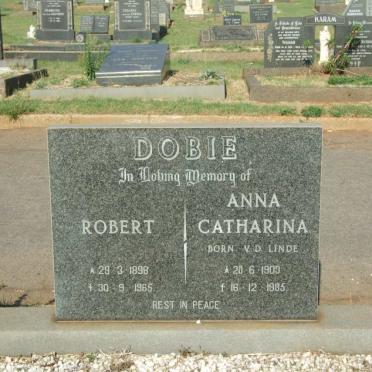 DOBIE Robert 1898-1965 &amp; Anna Catharina V.D. LINDE 1903-1985