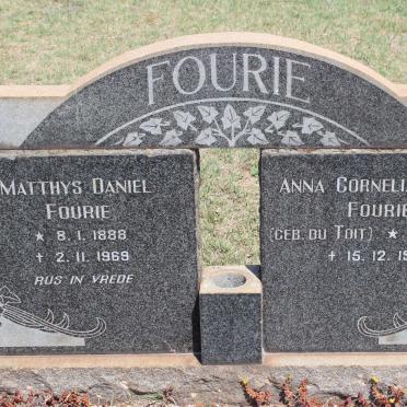 FOURIE Matthys Daniel 1888-1969 &amp; Anna Cornelia Maria DU TOIT 1892-1987
