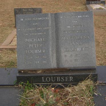 LOUBSER Michael Peter 1907-1982 &amp; Magdalena Anna Elizabeth 1901-1986