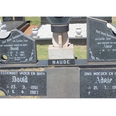 NAUDE David 1951-1987 &amp; Adrie 1948-