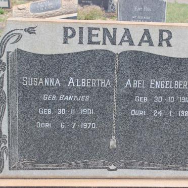 PIENAAR Abel 1912-1985 &amp; Susanna Albertha BANTJES 1901-1970