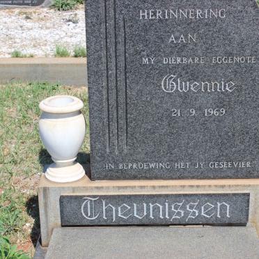 THEUNISSEN Gwennie -1969