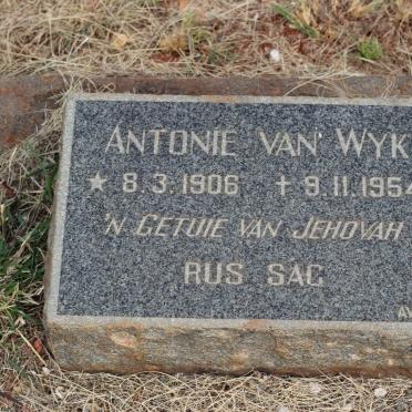 WYK Antonie, van 1906-1954