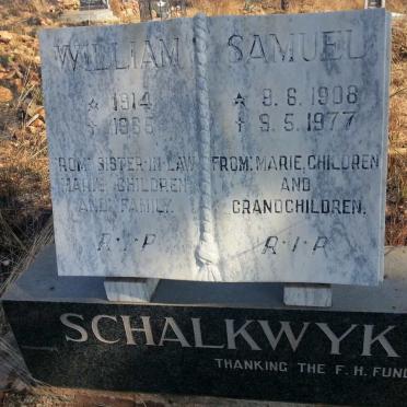 Gauteng, KRUGERSDORP district, Magaliesburg, Steenkoppie 153, farm cemetery_5