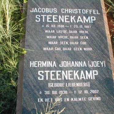 STEENEKAMP Jacobus Christoffel 1930-1987 &amp; Hermina Johanna LIEBENBERG 1930-2002