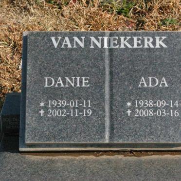 NIEKERK Danie, van 1939-2002 &amp; Ada 1938-2008