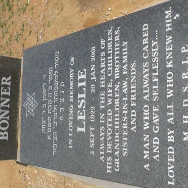 BONNER Leslie 1922-2001
