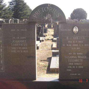 PRETORIUS :: STOLTZ :: VAN ECK