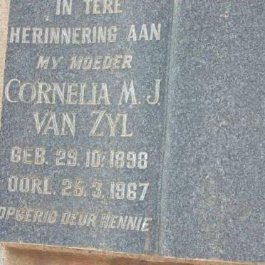 ZYL Cornelia M.J., van 1898-1967