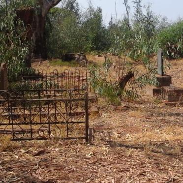 Gauteng, PRETORIA, Pyramid Agricultural Holdings, small cemetery