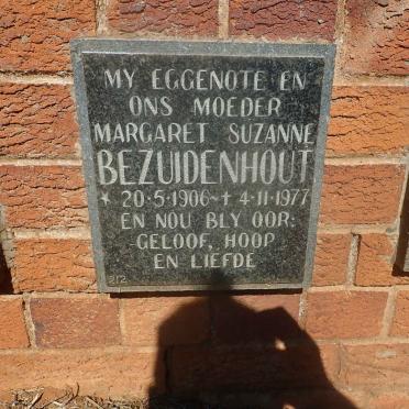 BEZUIDENHOUT Margaret Suzanne 1906-1977