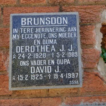 BRUNSDON David J. 1925-1997 &amp; Derothea J.J. 1928-1989