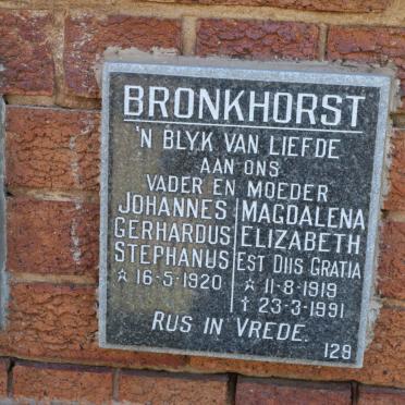 BRONKHORST Johannes Gerhardus Stephanus 1920- &amp; Magdalena Elizabeth 1919-1991
