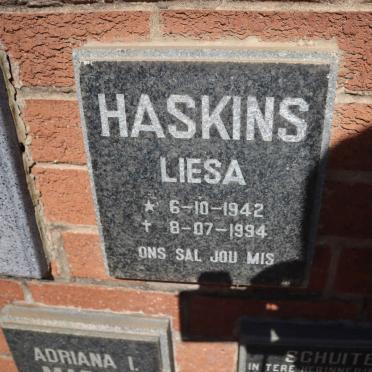 HASKINS Liesa 1942-1994