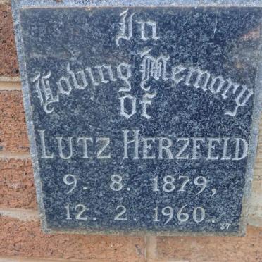 HERZFELD Lutz 1879-1960