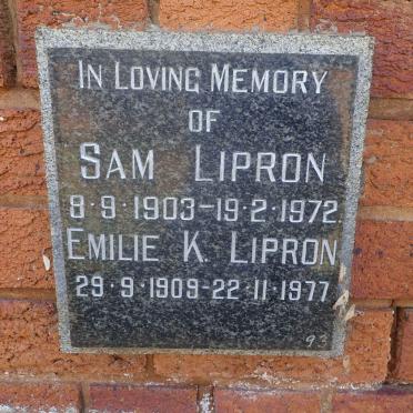 LIPRON Sam 1903-1972 &amp; Emilie K. 1909-1977