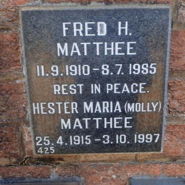 MATTHEE Fred H. 1910-1985 &amp; Hester Maria 1915-1997