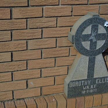 ELLIS Dorothy -1977