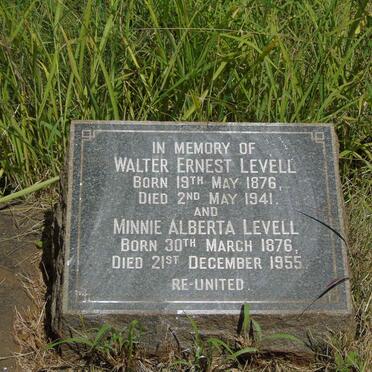 LEVELL Walter Ernest 1876-1941 & Minnie Alberta 1876-1955
