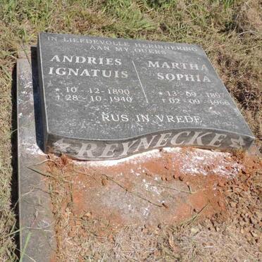 REYNECKE Andries Ignatuis 1890-1940 &amp; Martha Sophia 1897-1966