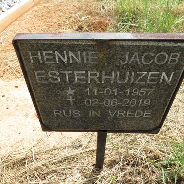 ESTERHUIZEN Hennie Jacob 1957-2019