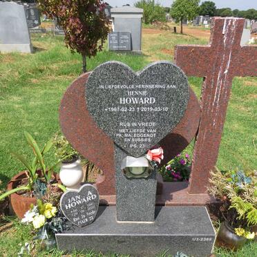HOWARD Jan A. 1941-2022 :: HOWARD Hennie 1967-2019