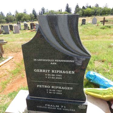 RIPHAGEN Gerrit 1945-2020 & Petro 1947-2022