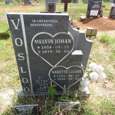 VOSLOO Melvin Johan 1954-2019 & Nanette Leonie 1951-2020