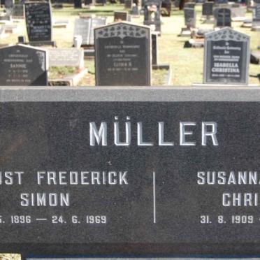 MÜLLER