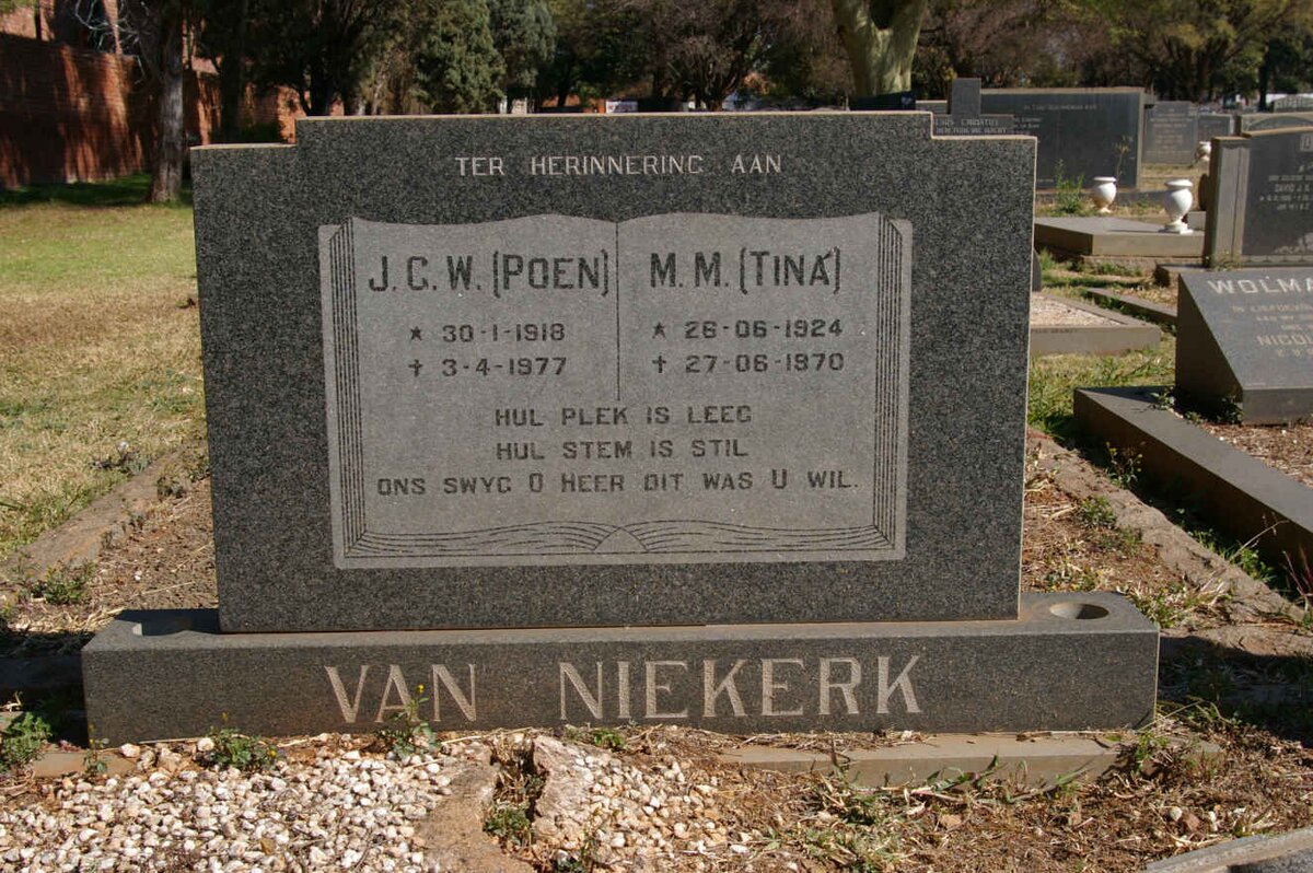NIEKERK J.C.W., van 1918-1977 &amp; M.M. 1924-1970 :: VAN NIEKERK A.E.D. nee VAN NIEKERK 1950-1983
