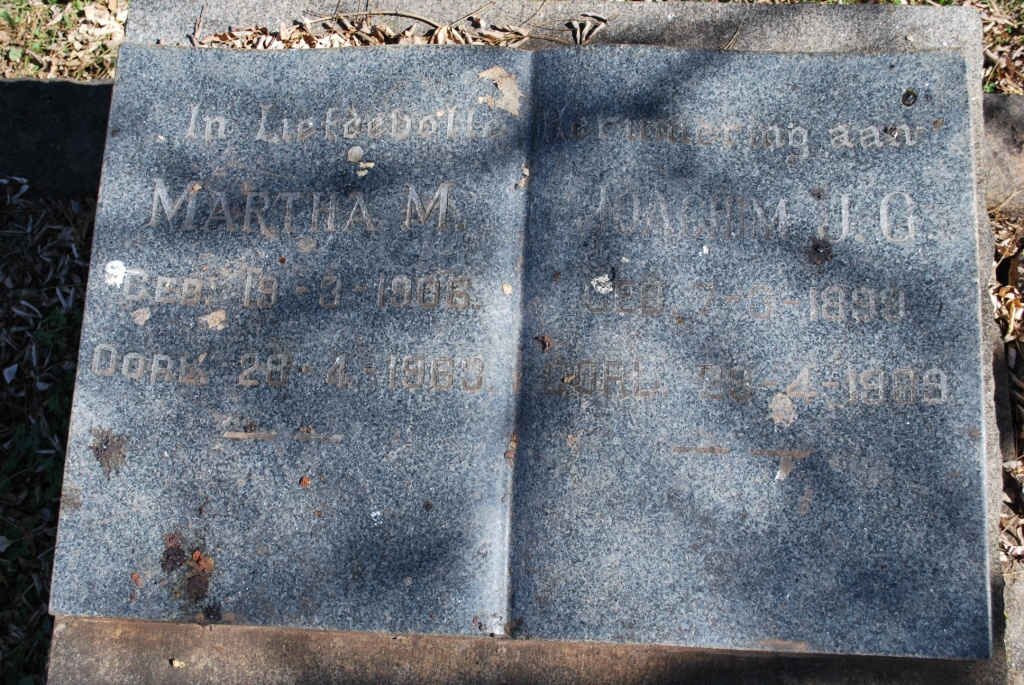 SCHOLTZ Joachim J.G. 1890-19?9 &amp; Martha M. 1908-1963
