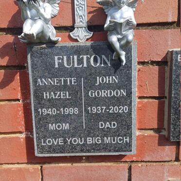 FULTON John Gordon 1937-2020 & Annette Hazel 1940-1998