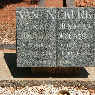 NIEKERK Gerrit Jacobus, van 1892-1968 &amp; Hendrika Niclasina 1896-1981