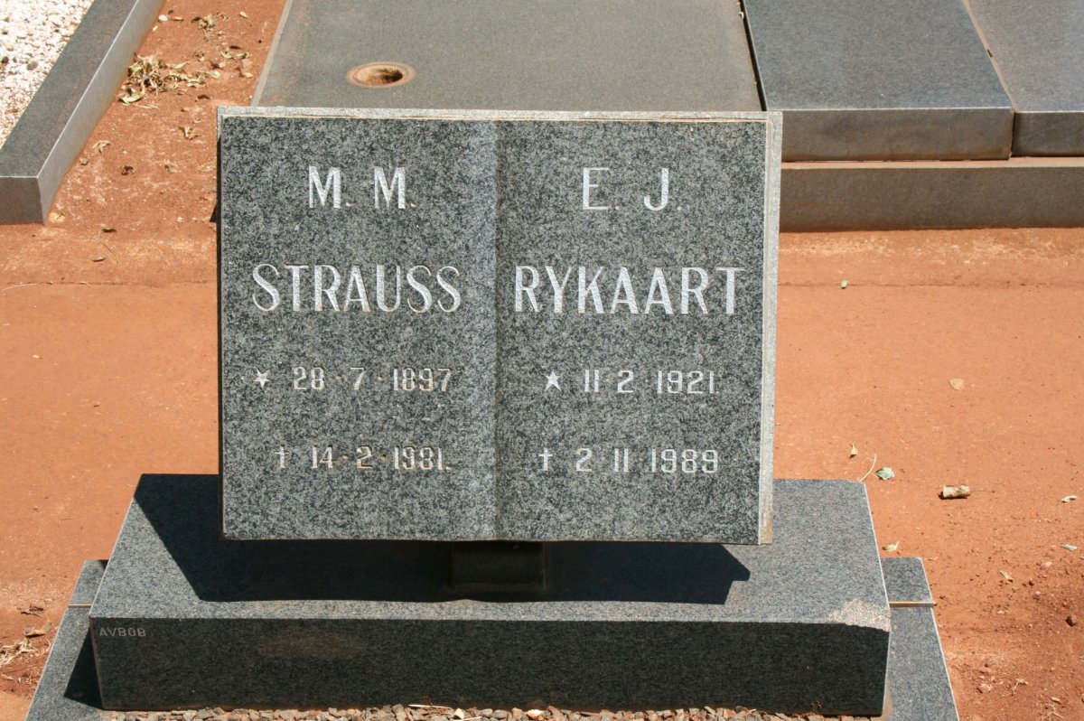 STRAUSS M.M. 1897-1981 :: RYKAART E.J. 1921-1989