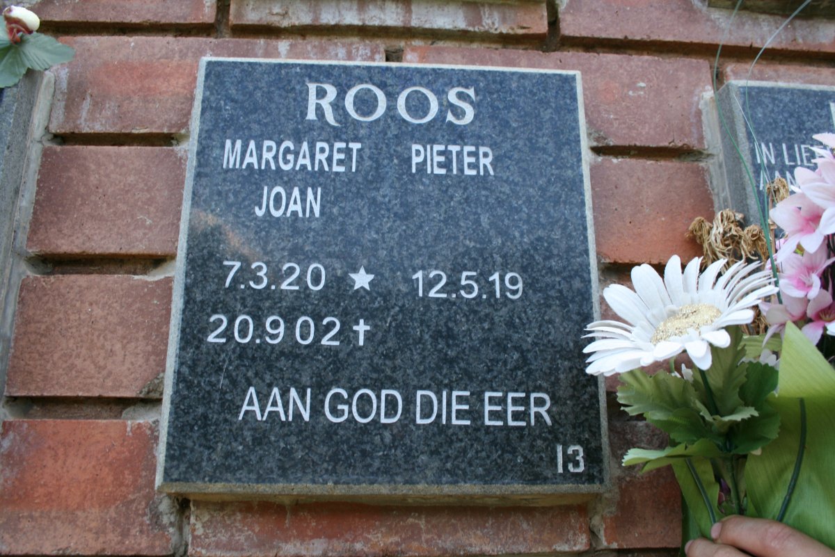 ROOS Pieter 1919- &amp; Margaret Joan 1920-2002