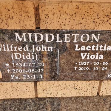 MIDDLETON Wilfred John 1934-2006 &amp; Laetitia Viola 1927-2019