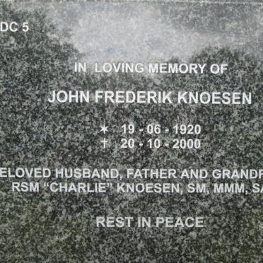 KNOESEN John Frederik 1920-2000