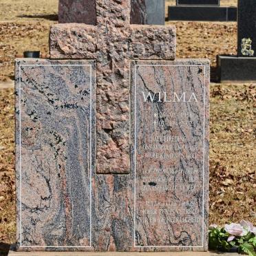 BOUWER Wilma 1956-2002