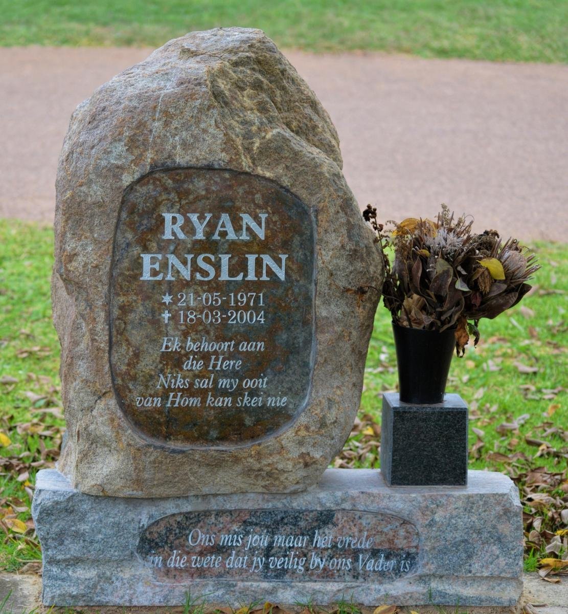 ENSLIN Ryan 1971-2004