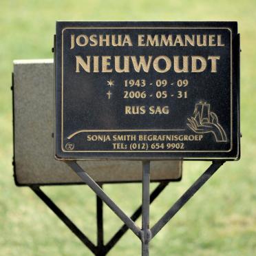 NIEUWOUDT Joshua Emmanuel 1943-2006