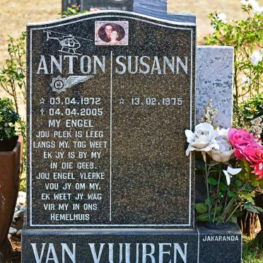 VUUREN Anton, van 1972-2005 &amp; Susann 1975-